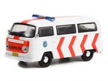 Greenlight 1/64 1975 Volkswagen Type 2 (T2B) image