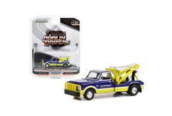 Greenlight 1/64 1967 Chevrolet C-30 Dually Wrecker image