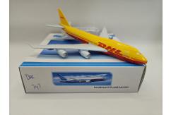 DModels 1/400 Boeing 747 DHL with Stand image