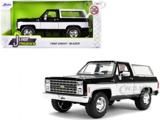 Jada 1/24 1980 Chevy K5 Blazer Stock image