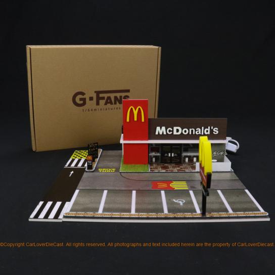 G-Fans 1/64 McDonalds McCafe Restaurant & Drive Thru with LED Lights image