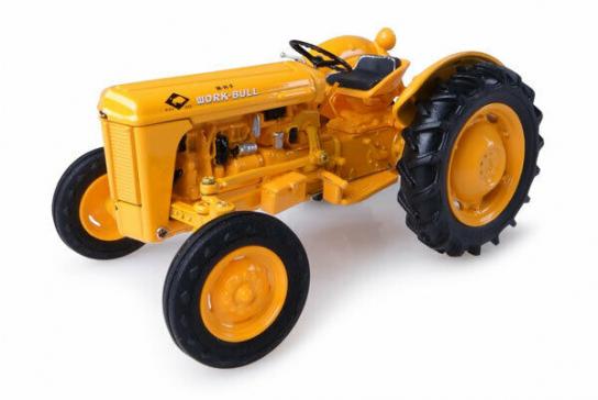 Universal Hobbies 1/32 Massey Harris Ferguson Work Bull 1940 image