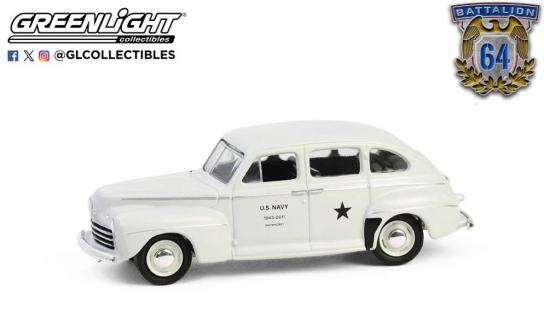 Greenlight 1/64 Ford Fordor Super Deluxe 1946 image