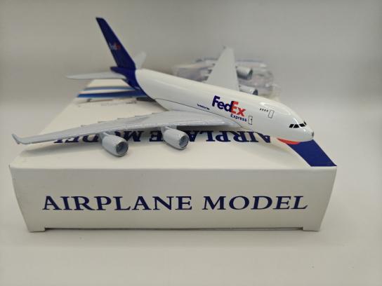 DModels 1/400 Airbus A380 Fedex with Stand image
