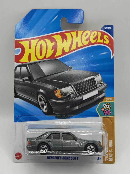 Hot Wheels Mercedes-Benz 500E image